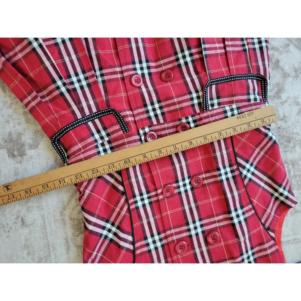 Penjuin red black